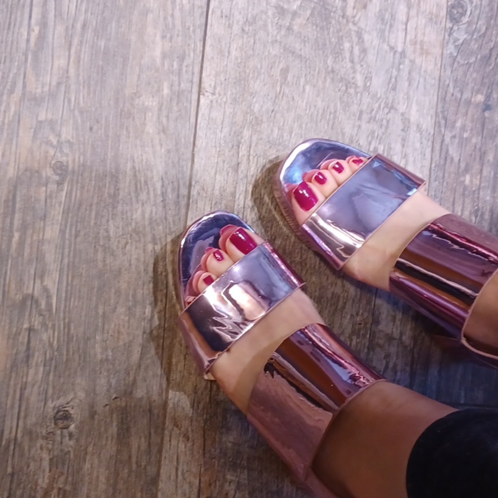 Block heeled sandals - Picture 15 of 16